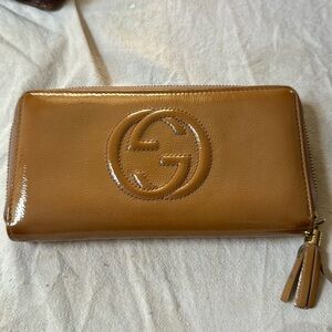Gucci Tan Zip Wallet